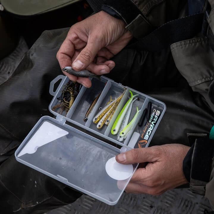 Boite de Leurres Souples pour la pêche au brochet